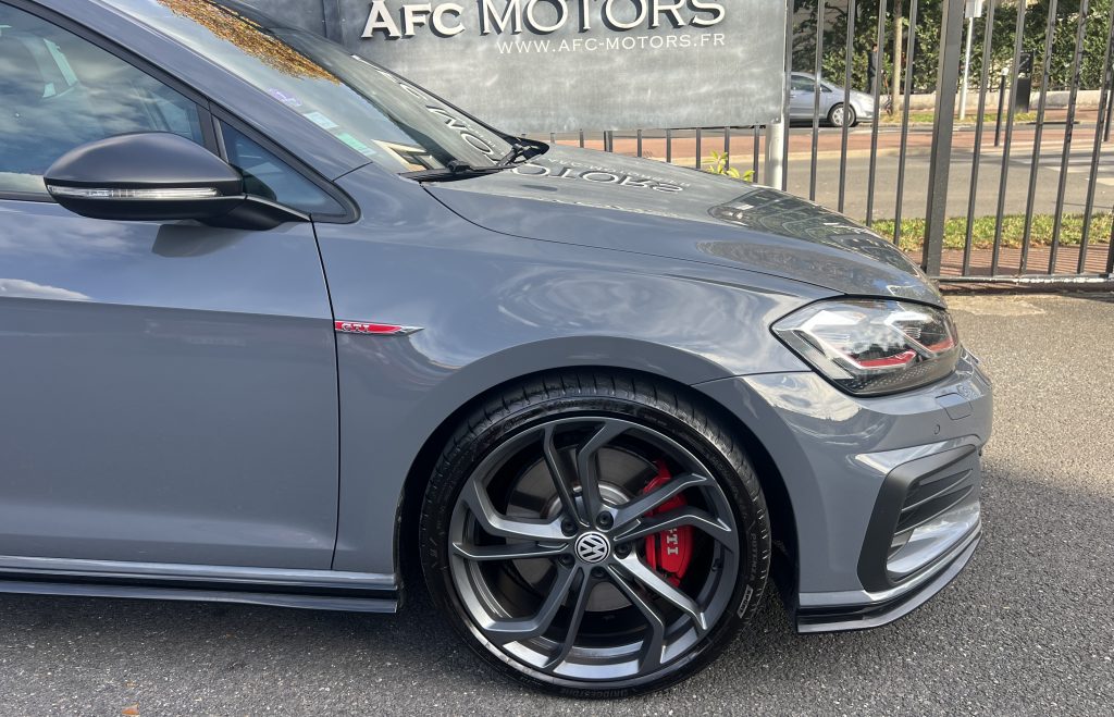 VW Golf VII GTI TCR