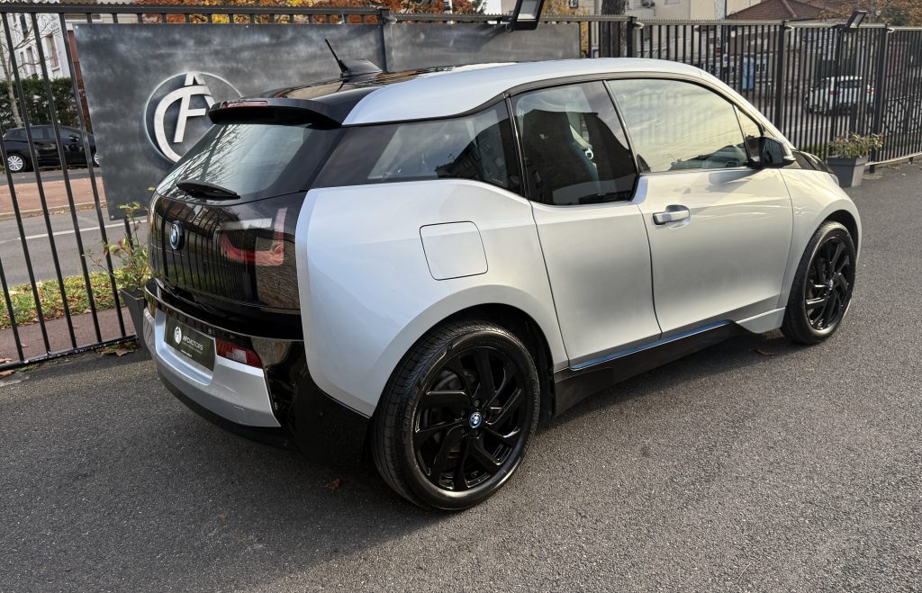 BMW I3