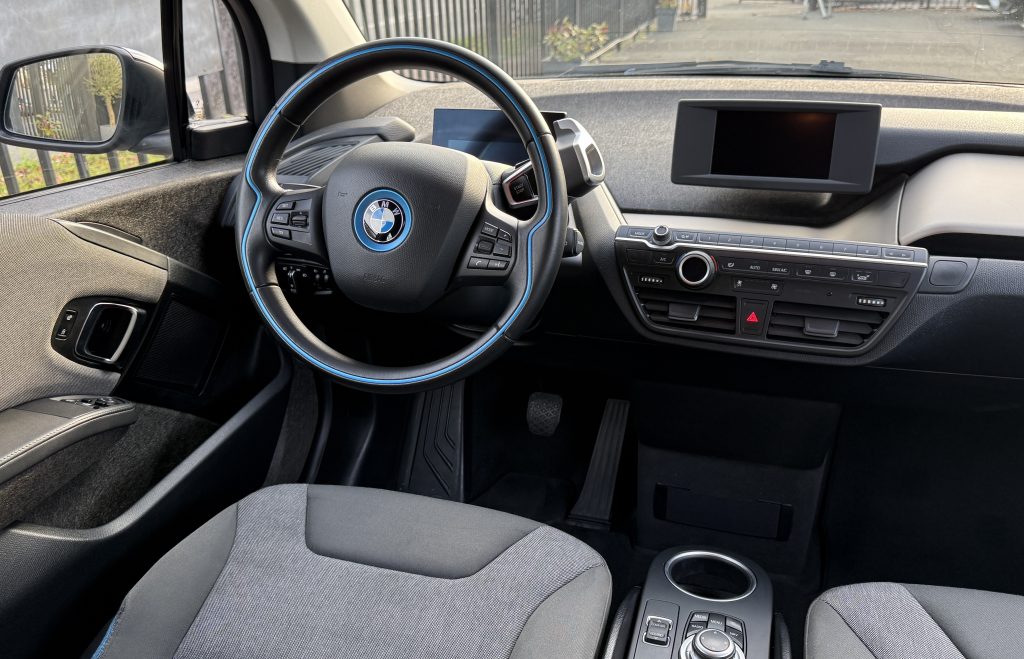 BMW I3